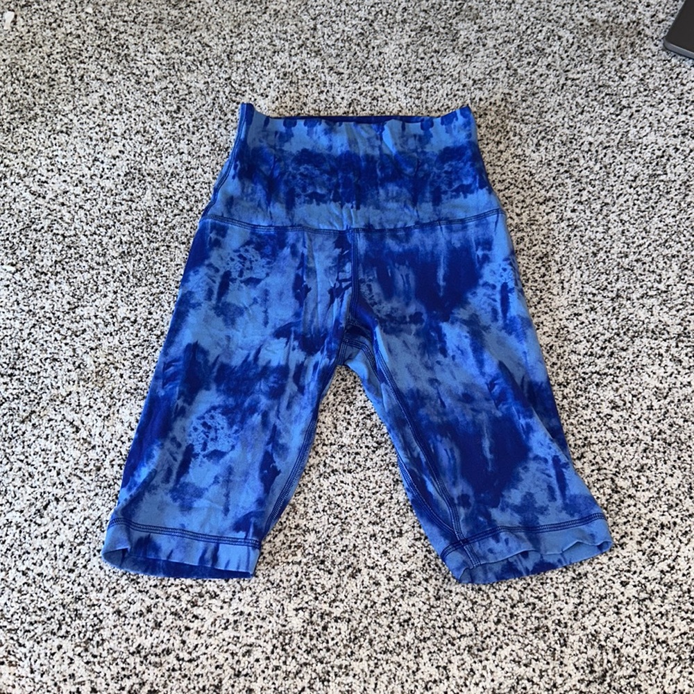 Lululemon Align Biker Shorts Blue Tie Dye